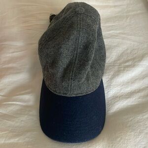 Wool baseball hat in navy and grey